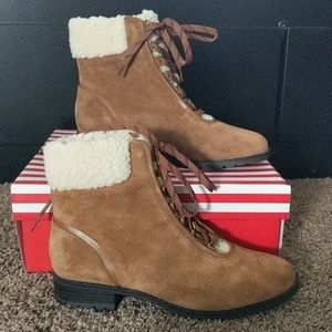 NWT Size 8 June fuzzy trim combat boots